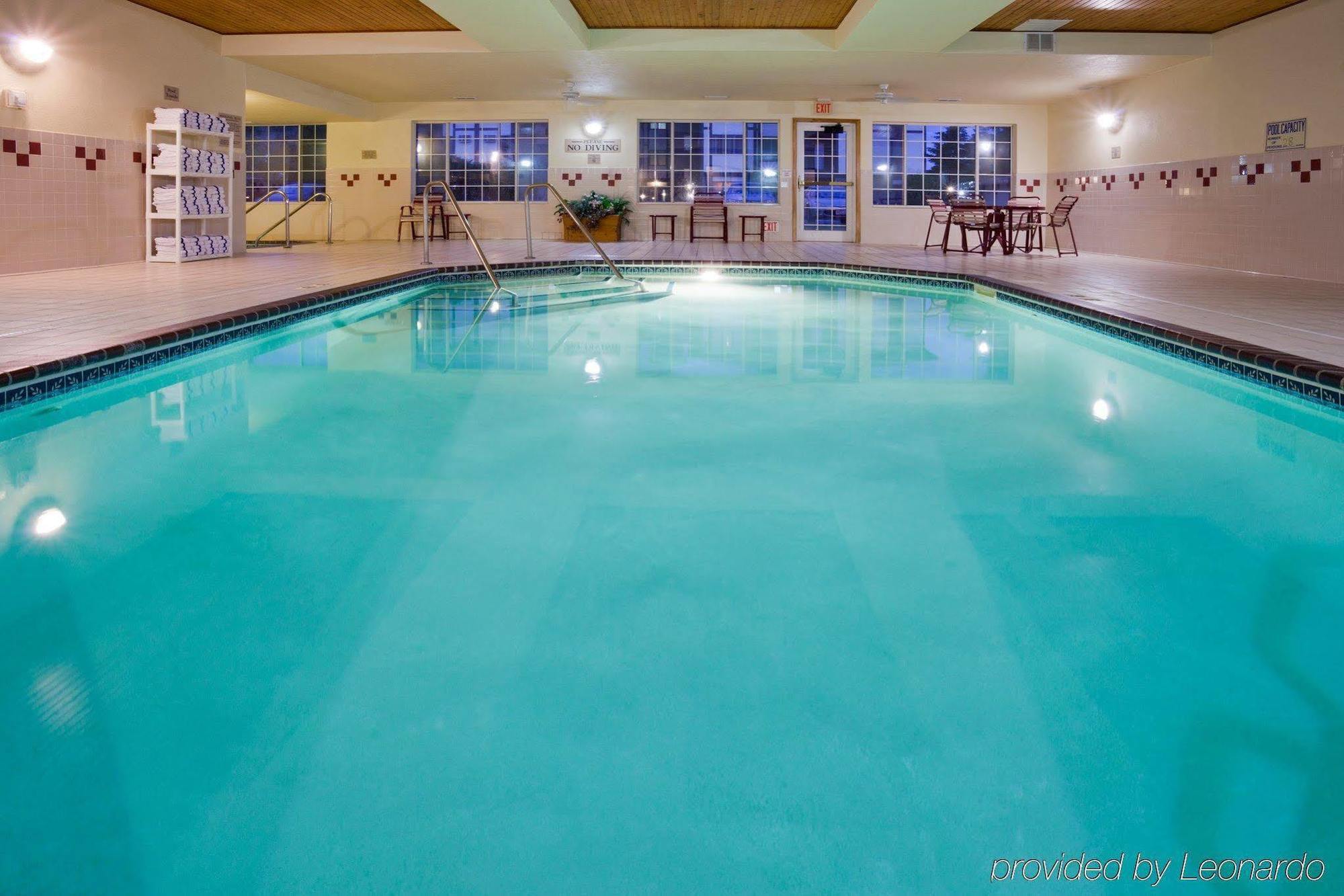 Country Inn & Suites By Radisson, St Cloud West, Mn Сент-Клауд Экстерьер фото